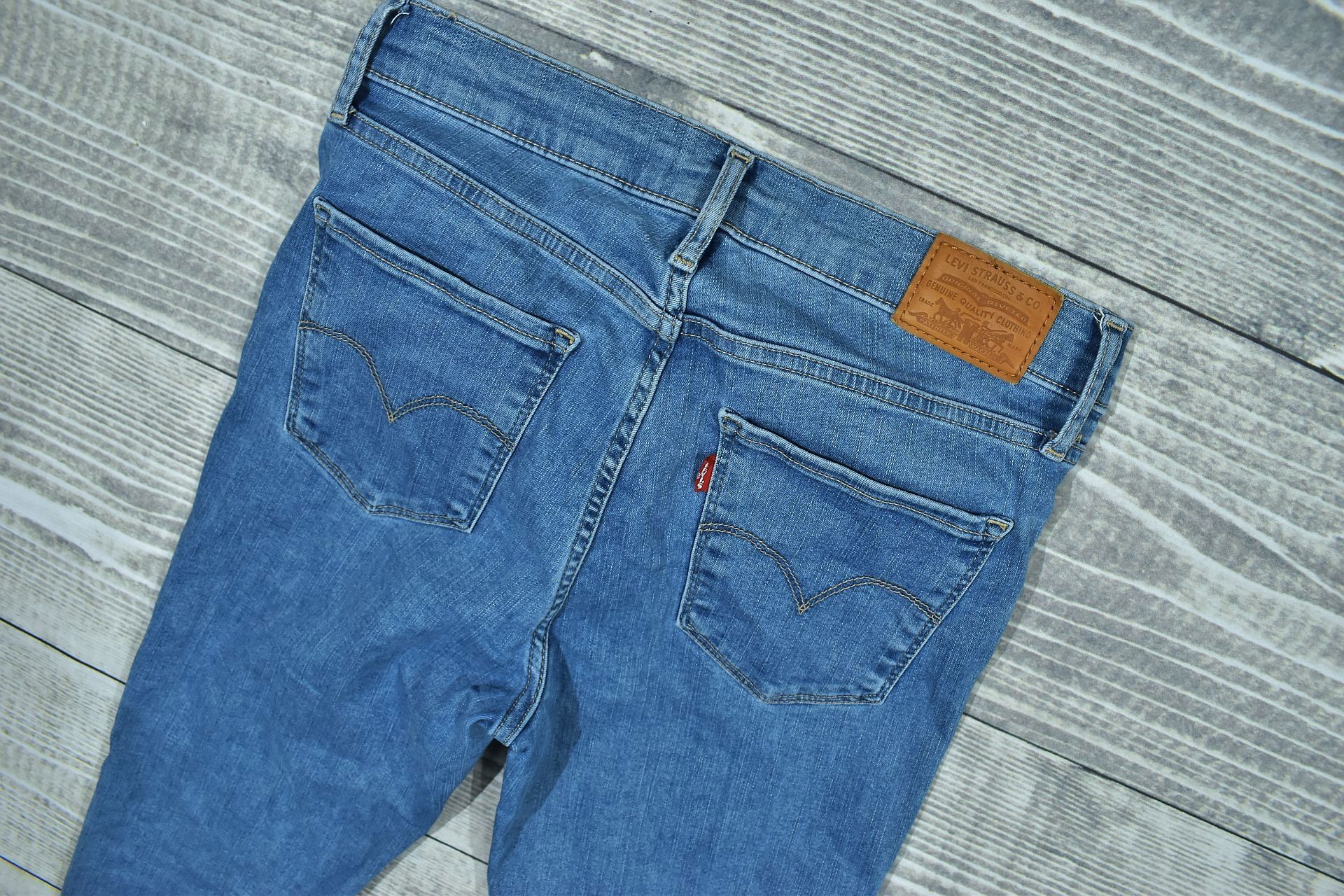 LEVIS 720 High Rise Super Skinny Spodnie Damskie Jeansy W28 L32