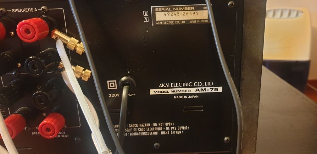 Akai AM 75 Reference Master