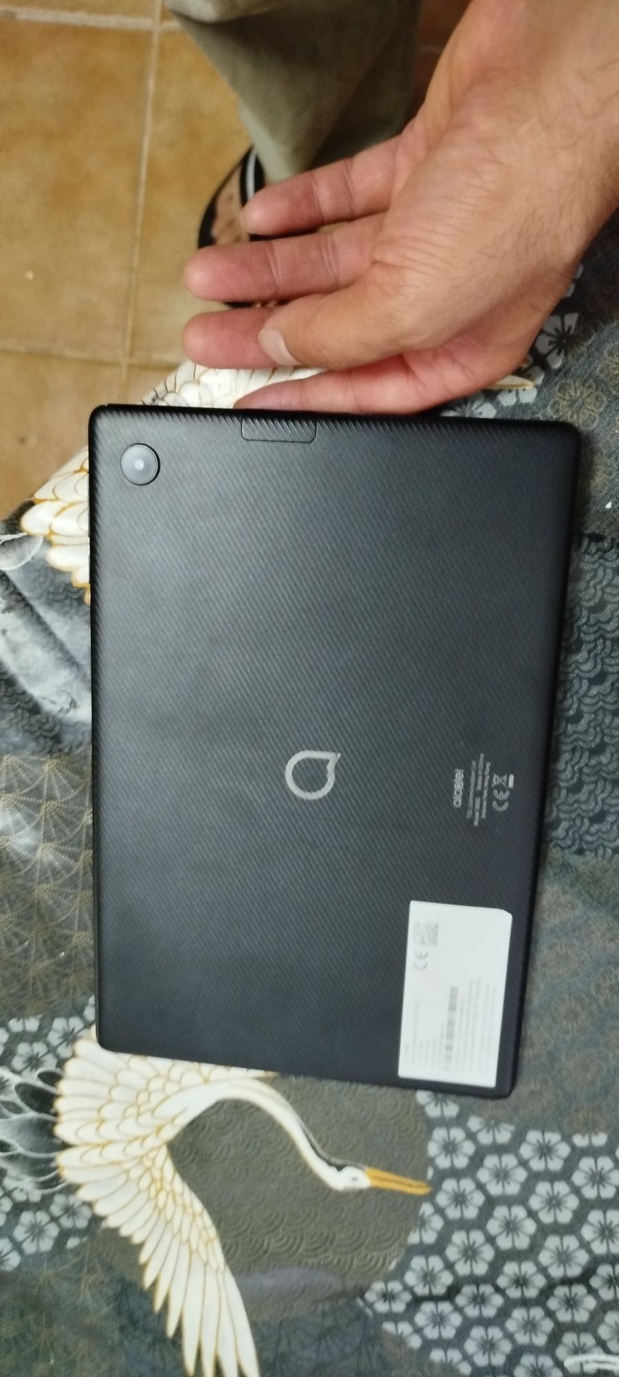 Tablet com ecrã partido mas a trabalhar