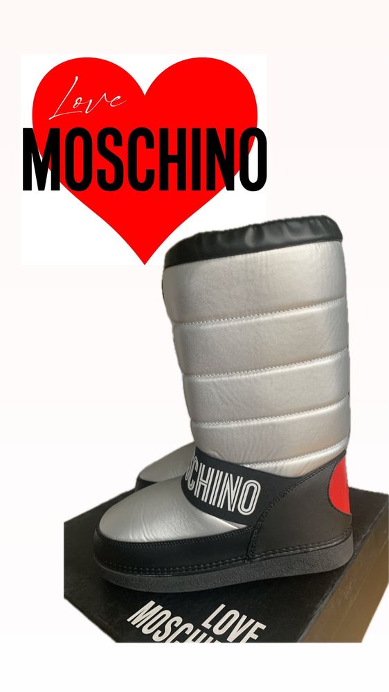 Продам дутики (сапоги) жіночі Love Moschino