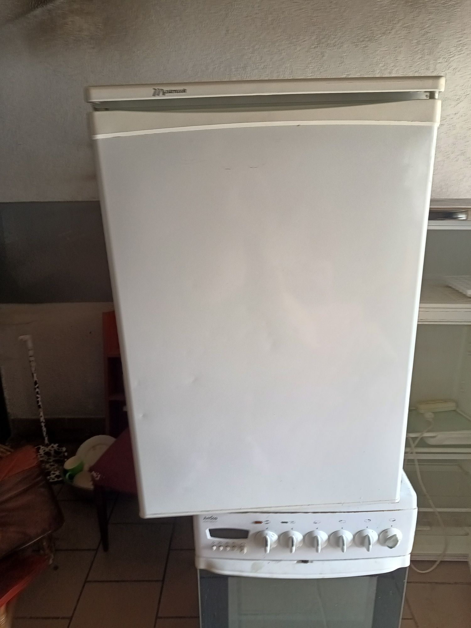 Mała lodówka Mastercook