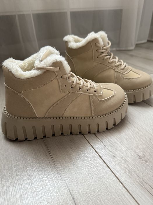 Кросівки ботінки зима жіночі