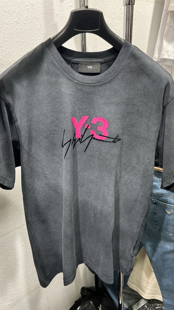 Футболка Y-3 розмір m,L