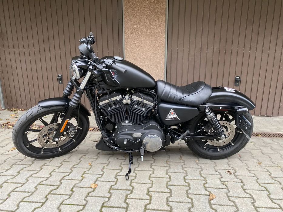Harley-Davidson Sportster Iron 883 Harley-Davidson Sportster IRON  883L