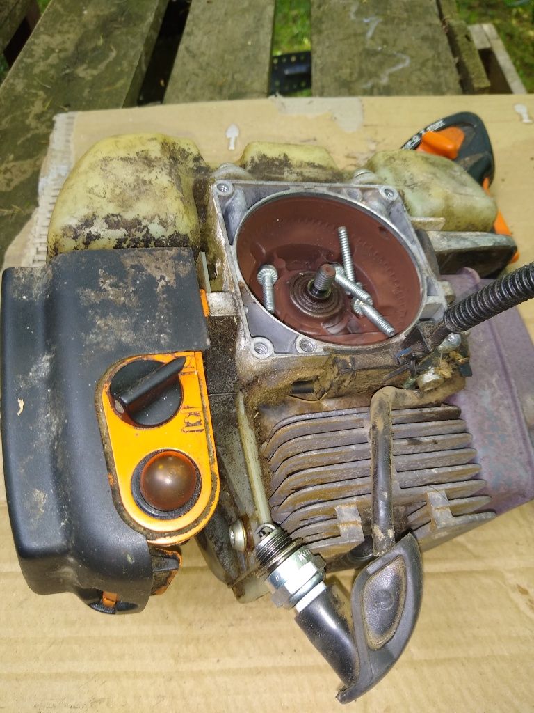 Kosa Stihl w częściach