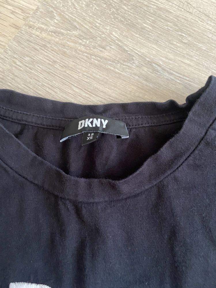 Футболка DKNY 152р