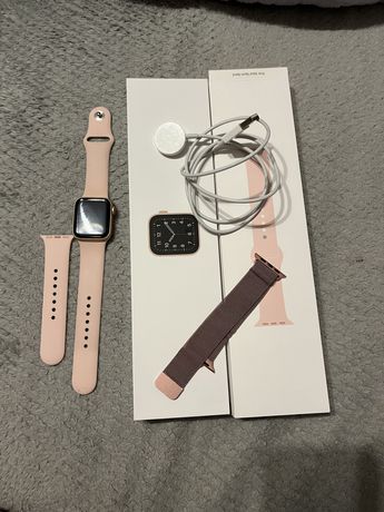 Apple Watch SE 40 mm Pink