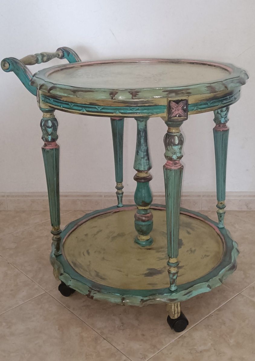 Mesa de chá restaurada