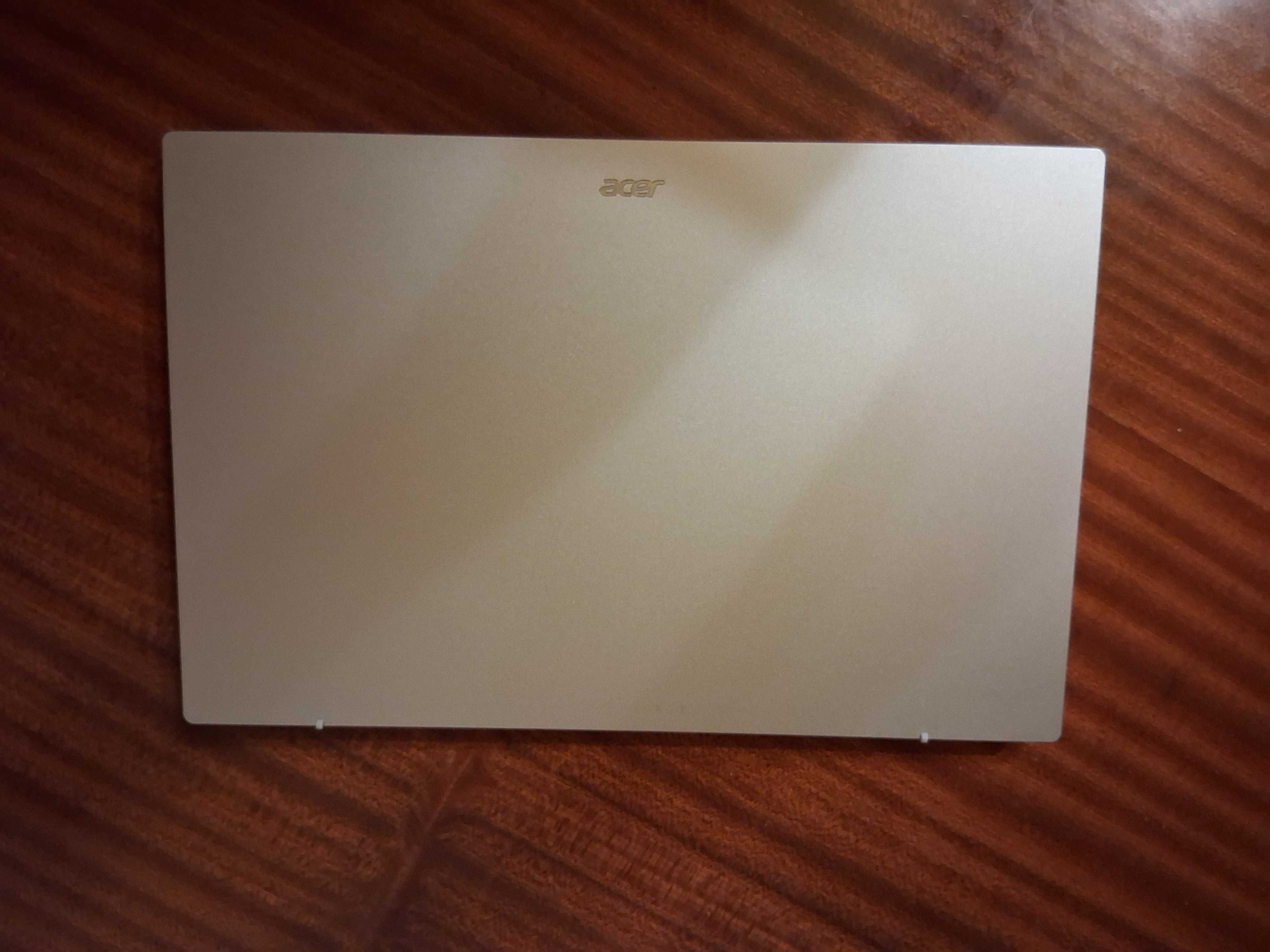 Computador portátil ACER Aspire Go 15 e impressora HP