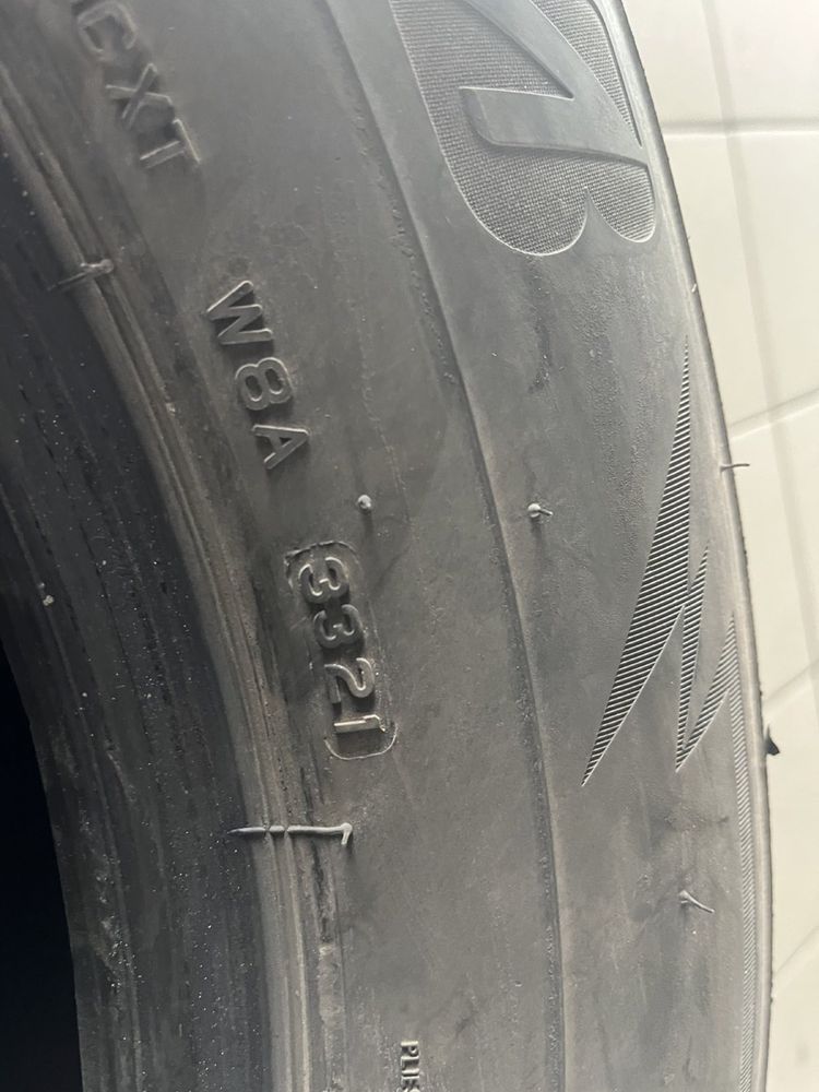 Продам зимову резину Bridgestone Blizzak LM005 265/65/18