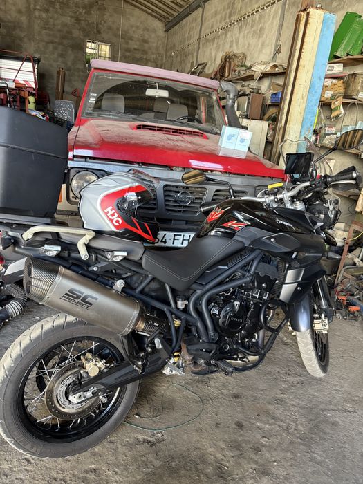 Triumph tiger 800