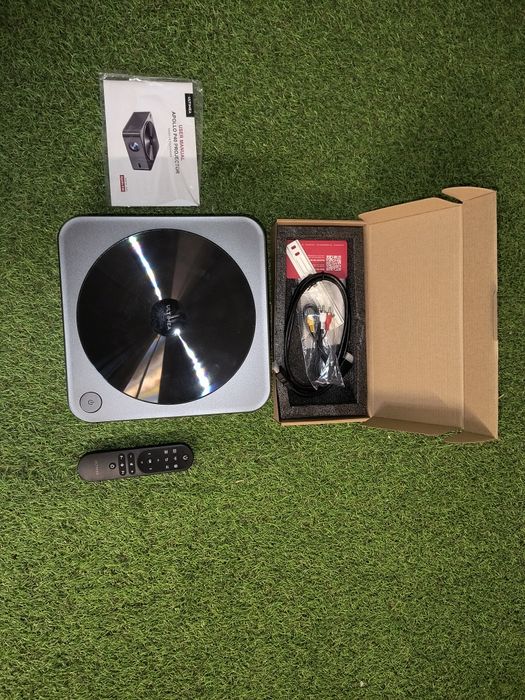 Projektor Ultimea Apollo P40