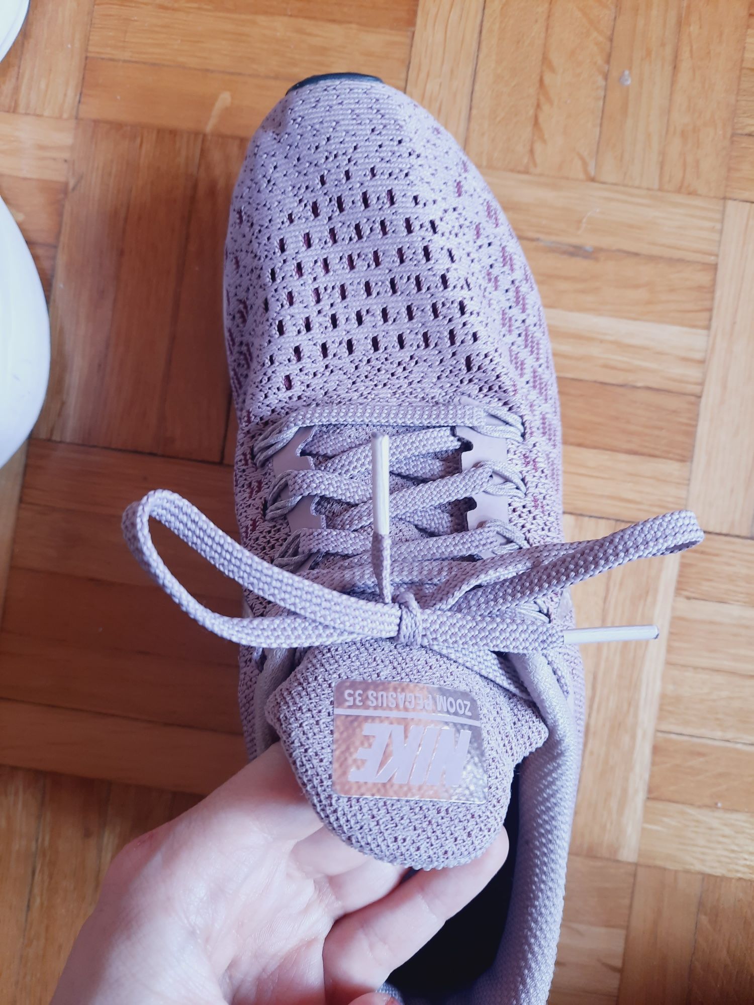 Piękne sneakersy adidasy nike running jak nowe