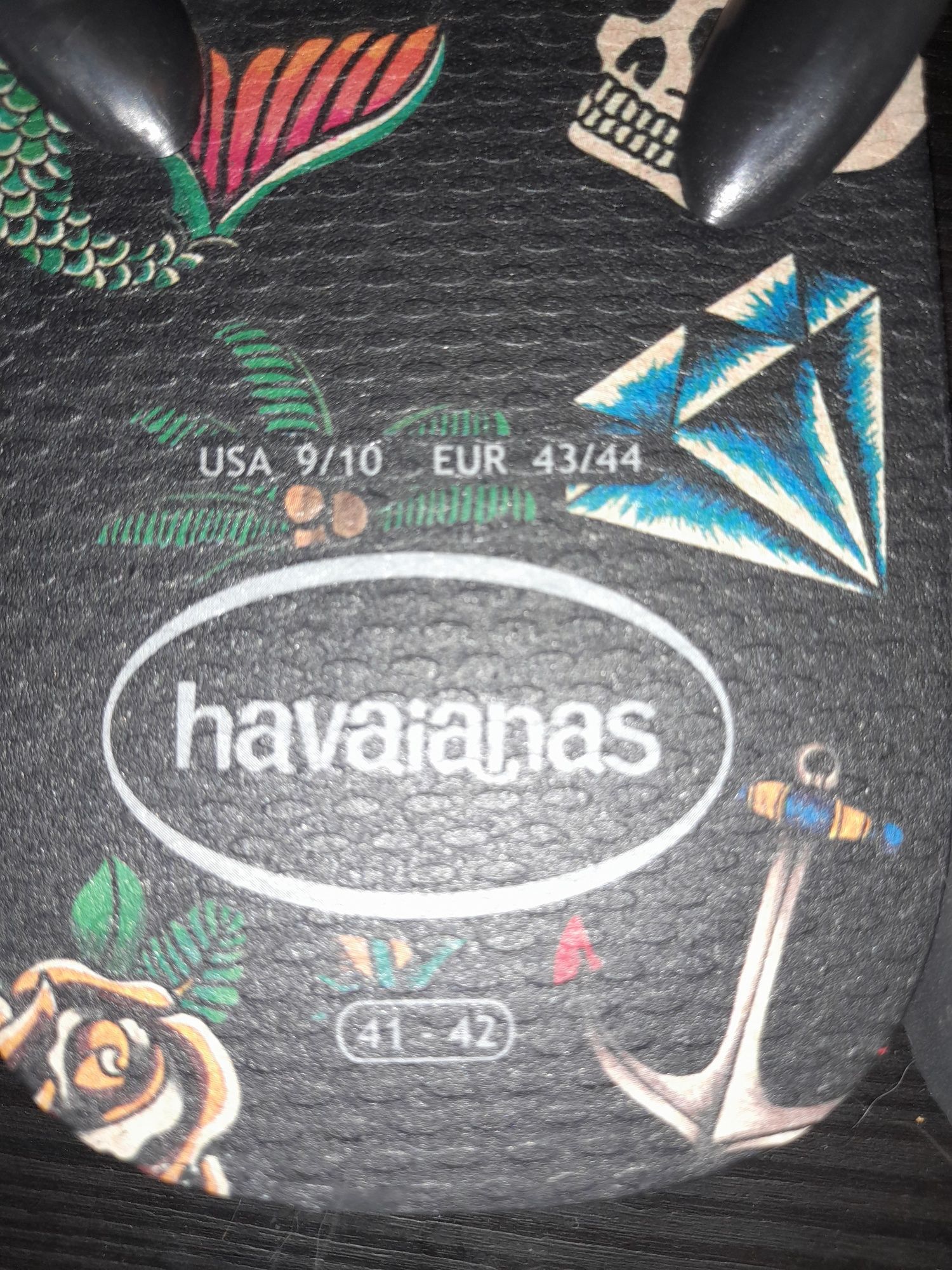 Vendo chinelos havaianas como novas usadas 1 vez 41 42