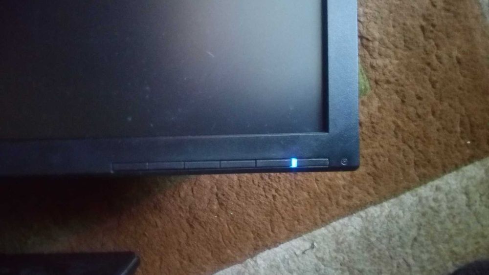 Монітор Acer V226HQL/22" 16:9 (1920х1080) TN .(кабелі VGA, живлення)