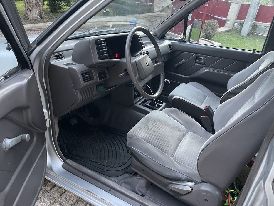 Pick-up 5 lugares, 4x2, caixa aberta