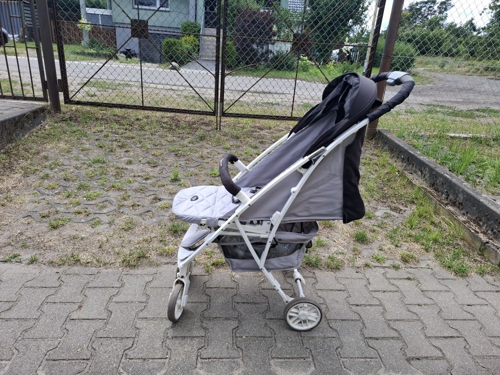 Wózek spacerowy dla dziecka