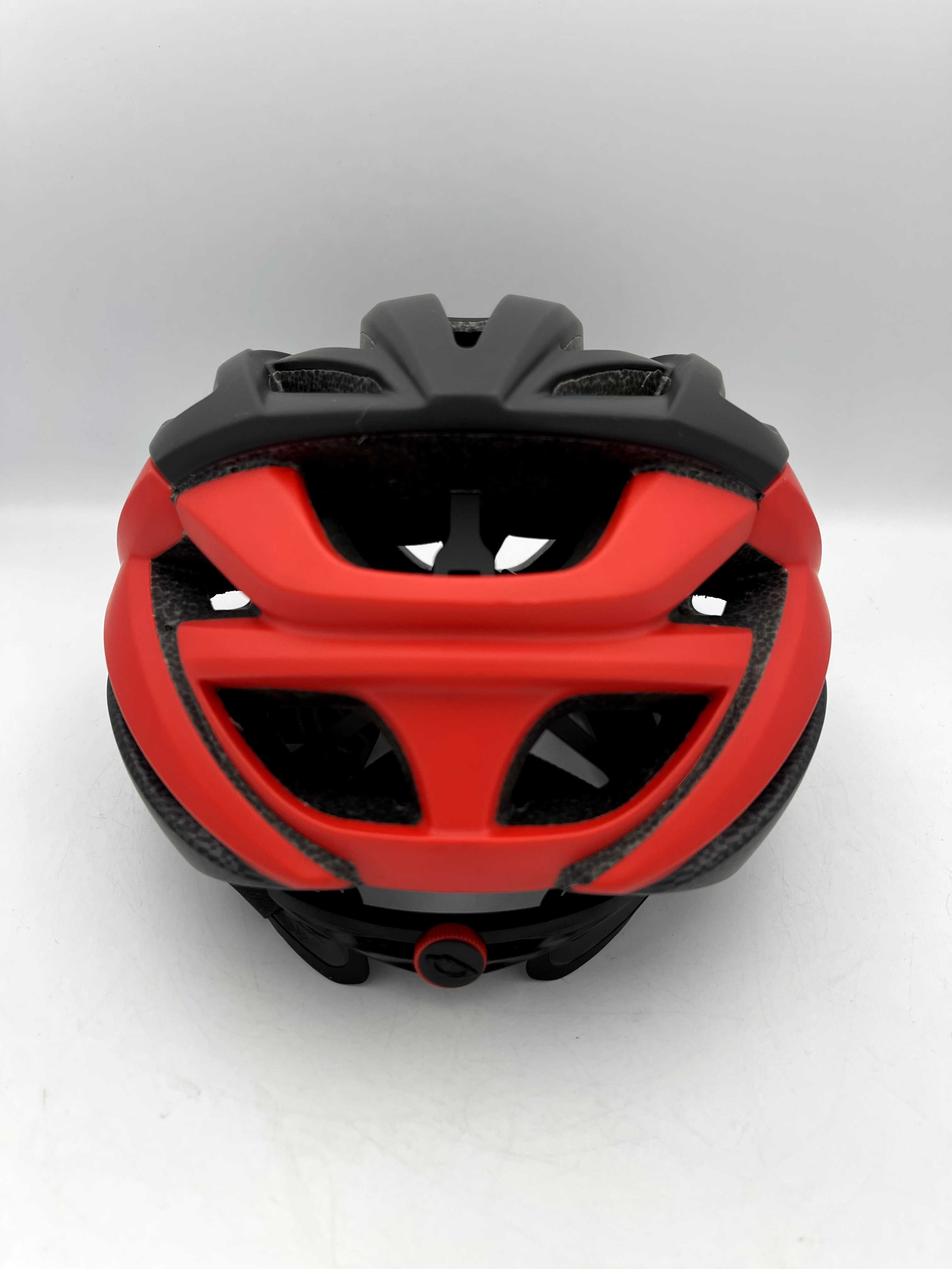 Powystawowy Kask Rowerowy Giro Syntax r. M (55-59cm)