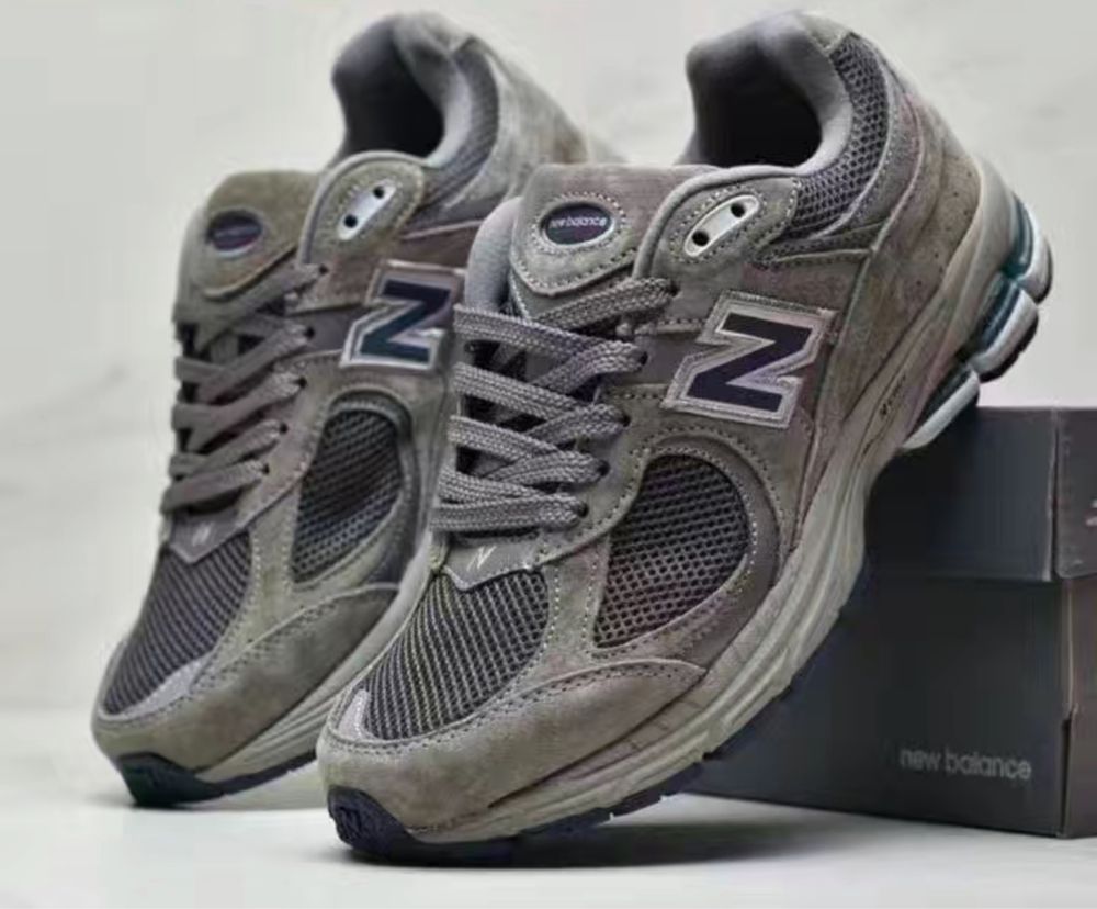 Кросівки New Balance 2002