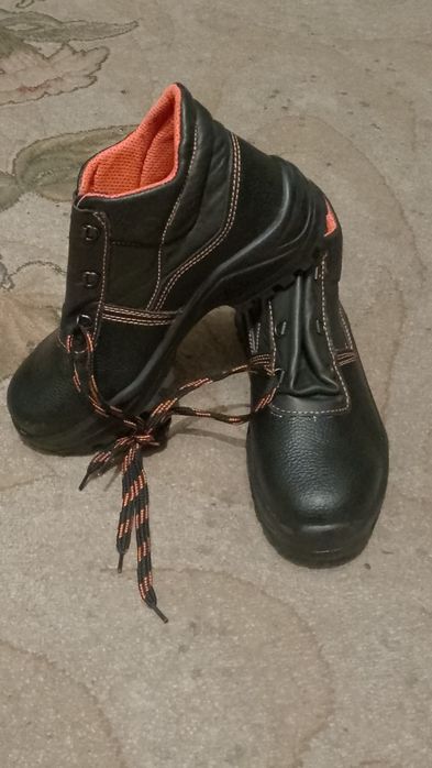 Взуття робоче нове 42розмір