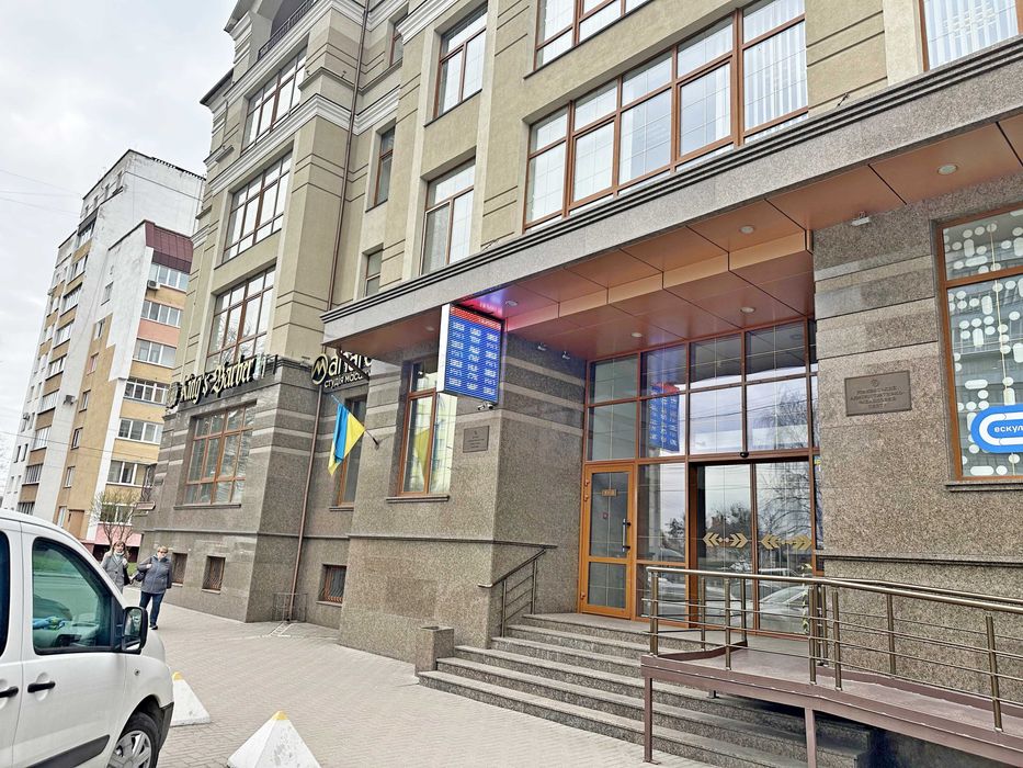 Оренда приміщення вул. Грушевського район 12 школи.