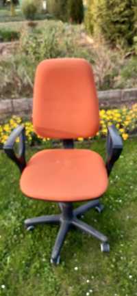 Fotel obrotowy kolor pomarańczowy