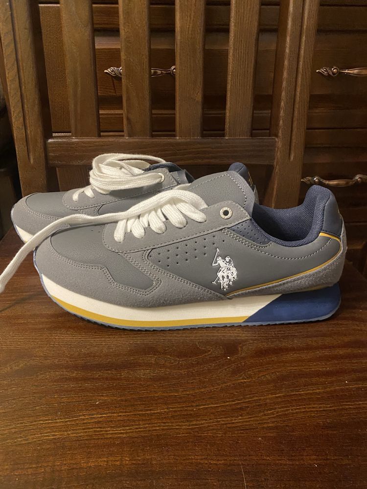 Чоловічі кросівки   U.S. Polo Assn 41р