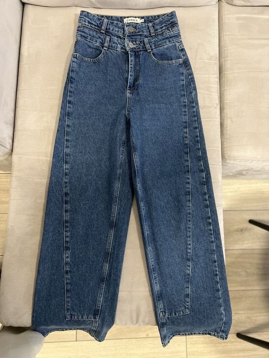 Джинси від CHER17 з завищеною посадкою і подвійним поясом, розмір S