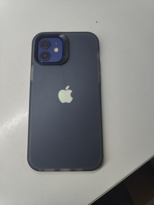 Продам iPhone 12 /64г