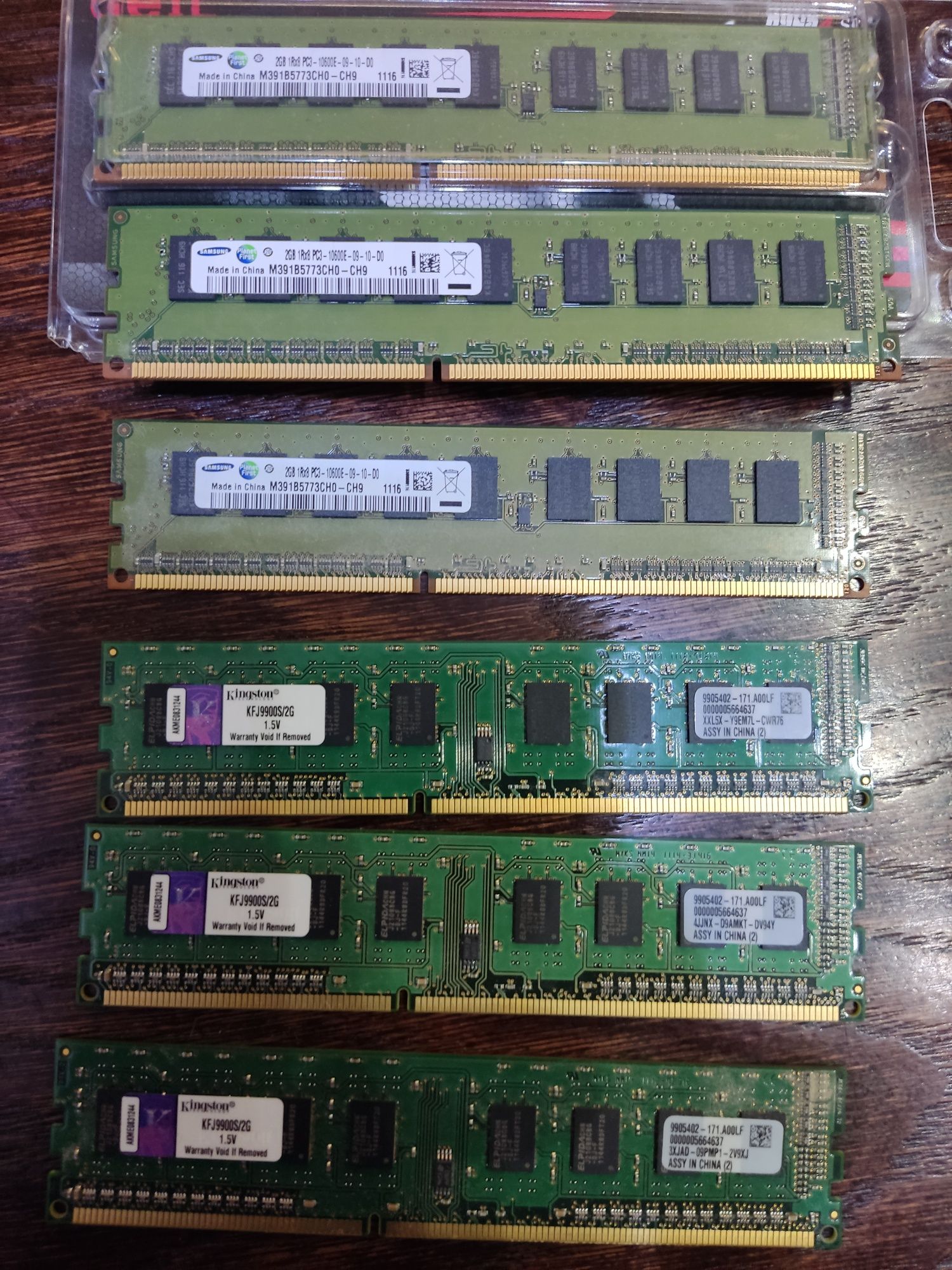 Память DDR3 2G 1Rx8 PC3-10600E-10-D0