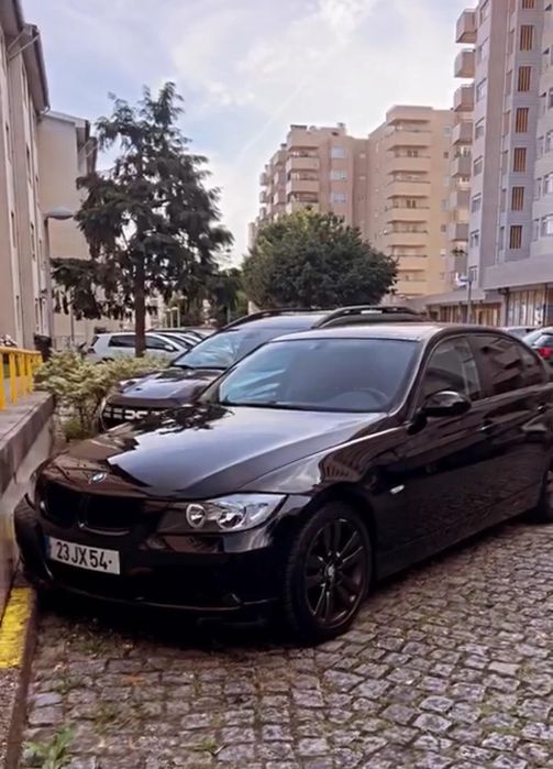 Vendo carro BMW 318D, impecável.