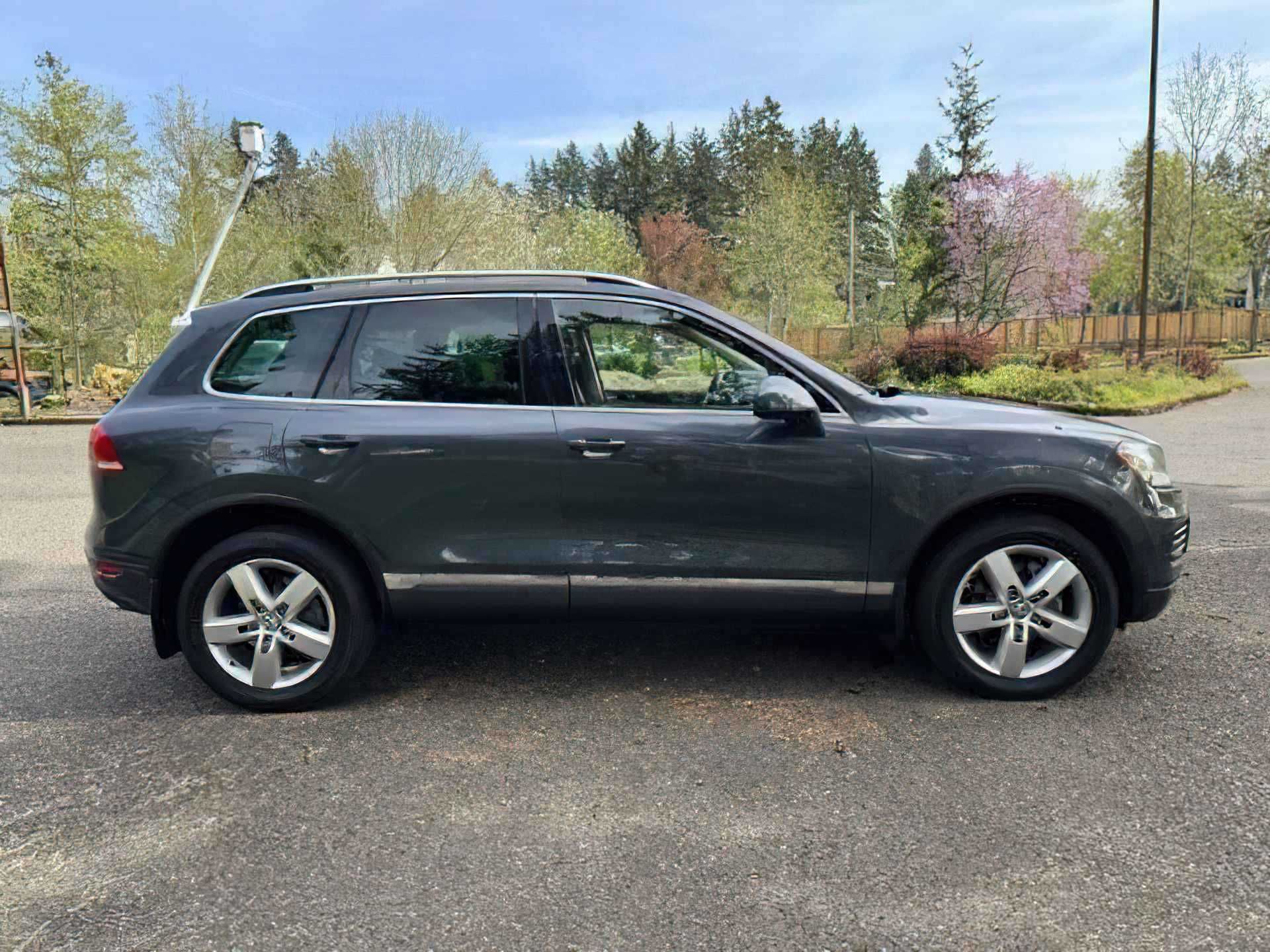 2012 Volkswagen Touareg