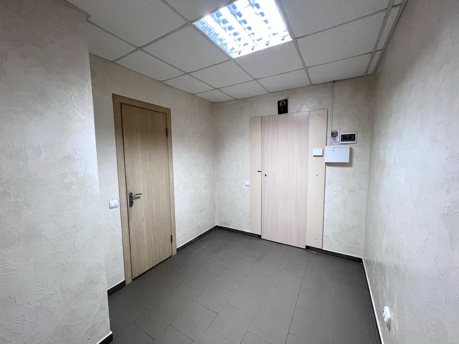 Продаж комерційного приміщення на Бамі