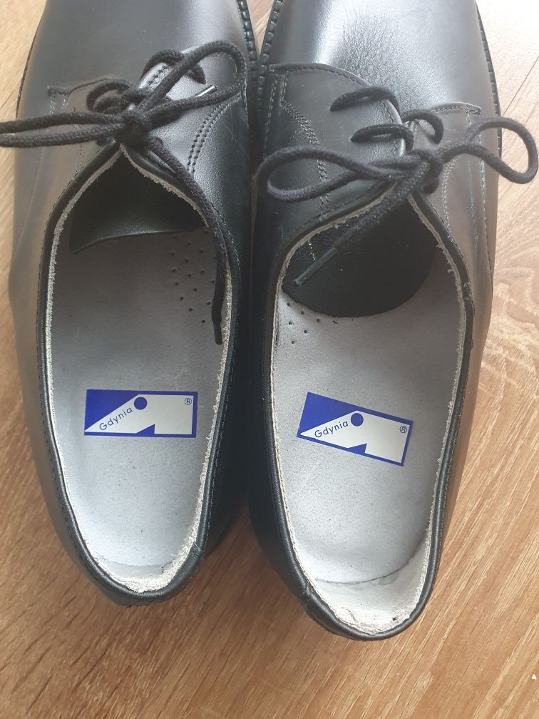 Buty do garnituru, pantofle skórzane,r. 40