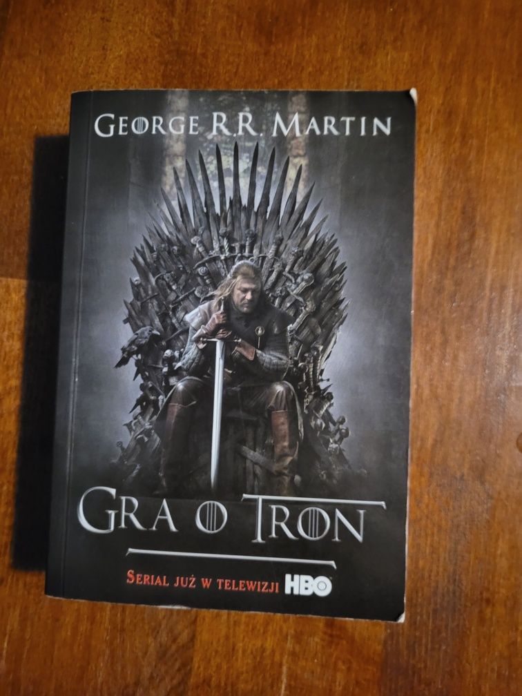 George R.R. Martin. Gra o tron