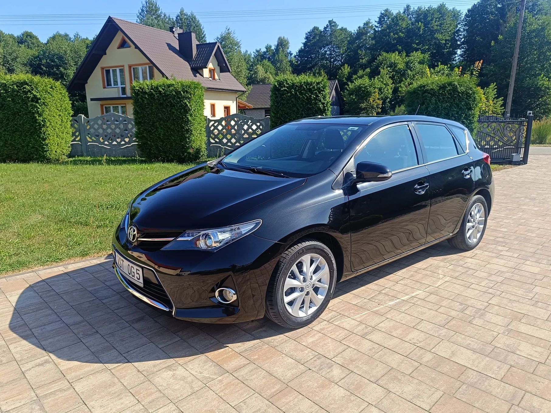 Toyota Auris 1.6 132KM_6 Biegów_Led_Kamera_Navi_Jak Nowa!