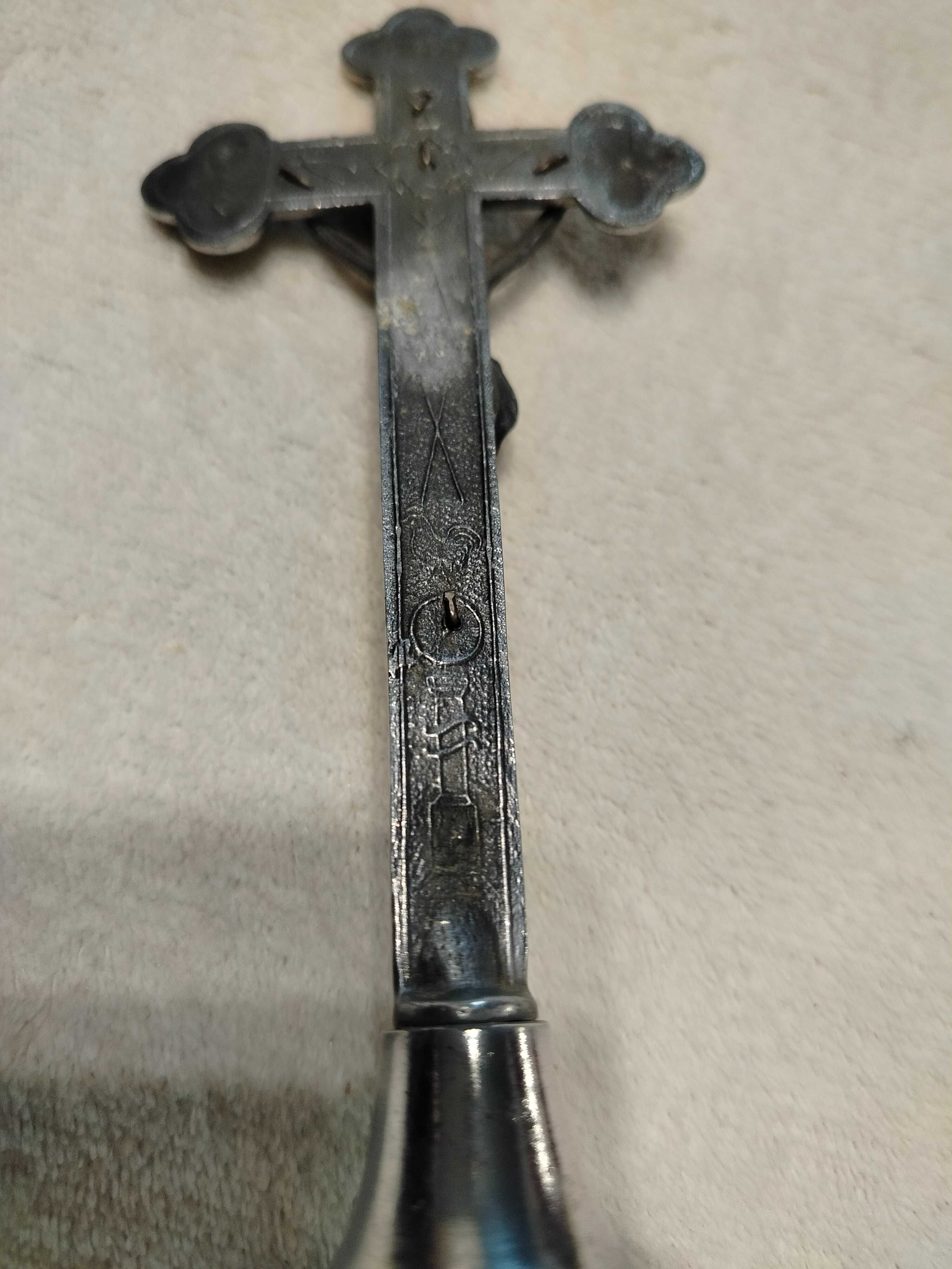 Stary metalowy stojący krzyż kolędowy z PRL 16 cm