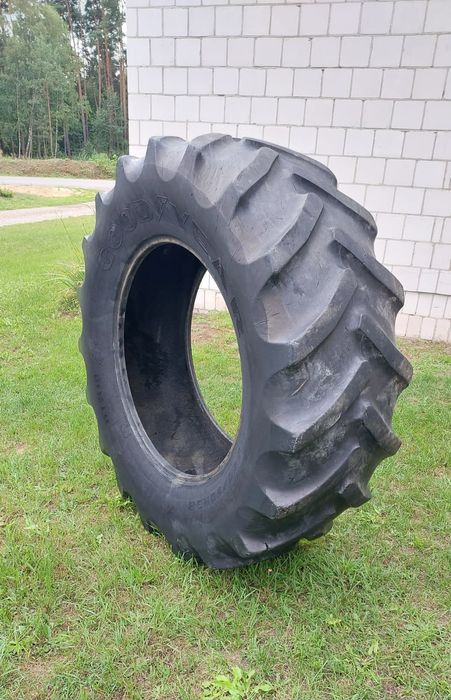 Opona rolnicza 580/70 38
