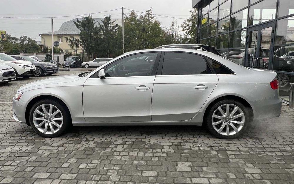 Audi A4 2013 року