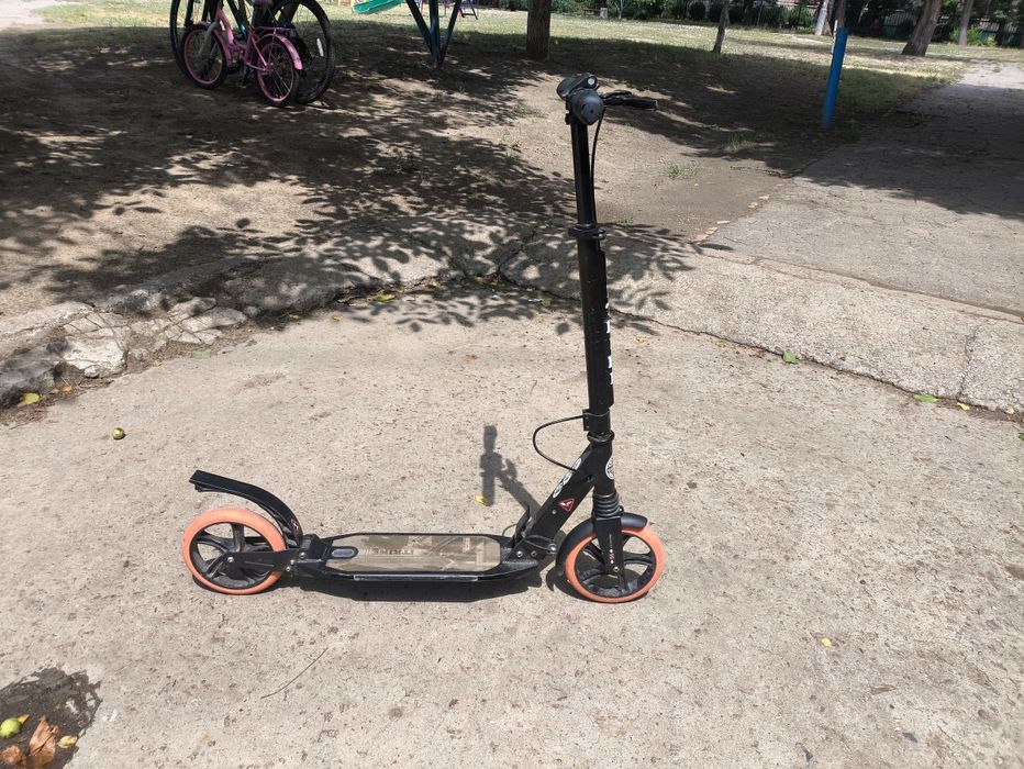 Самокат.  ITRIKE