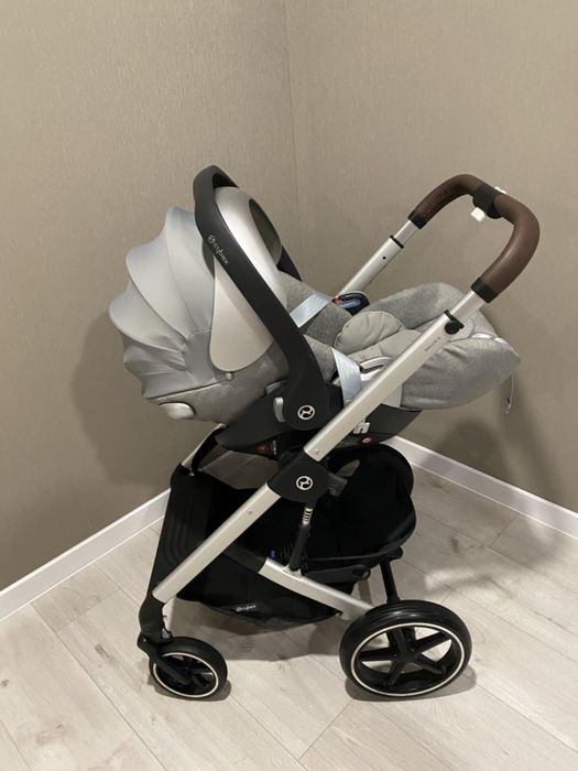 Cybex Cloud Z i-Size автокрісло