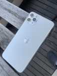 Iphone 11 pro max em otimas condições