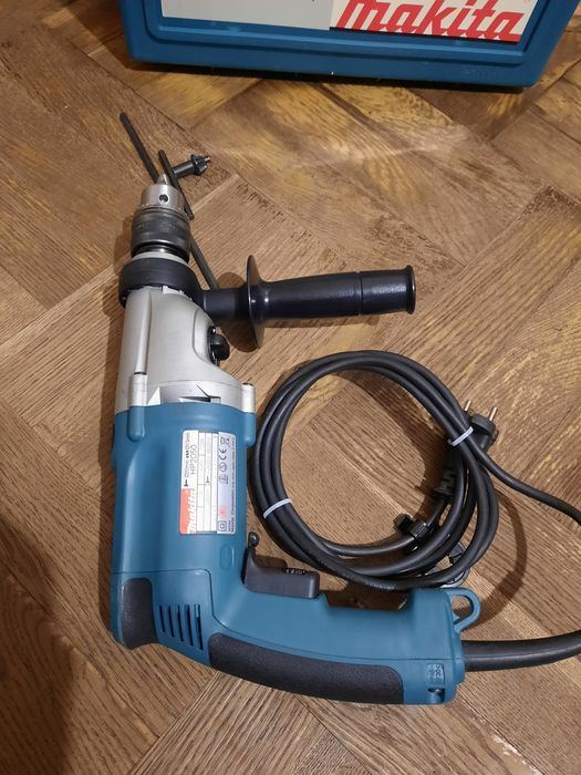 Оригінал!!Дрель ударна двухшвидкісна Makita HP 2050,720вт