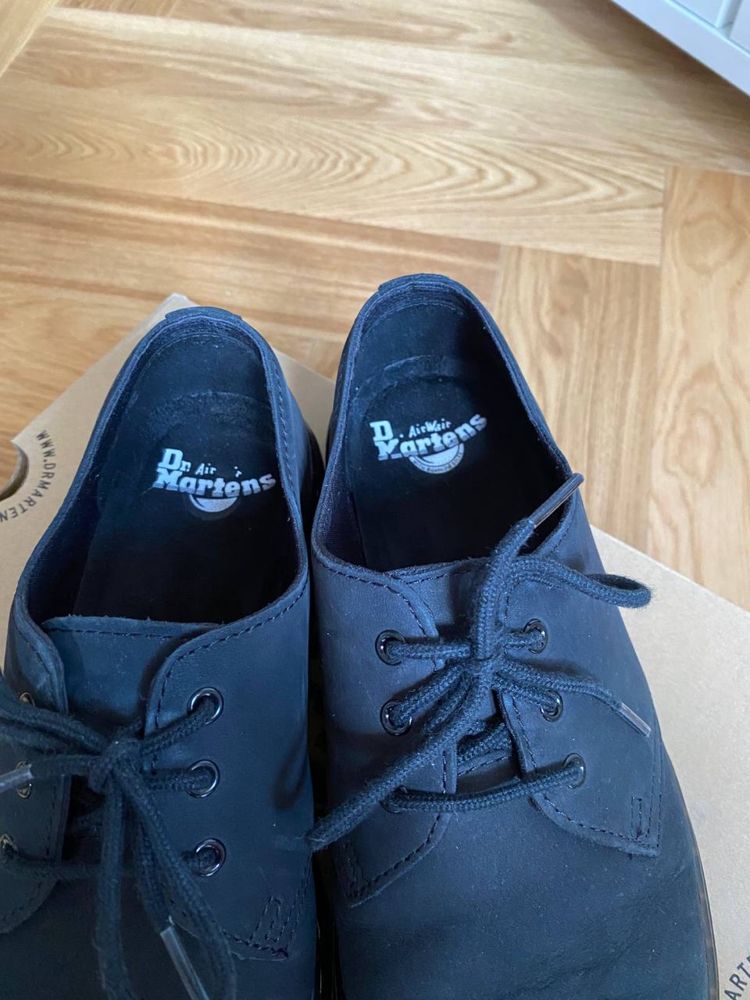 Dr. Martens Thurston L0 Black