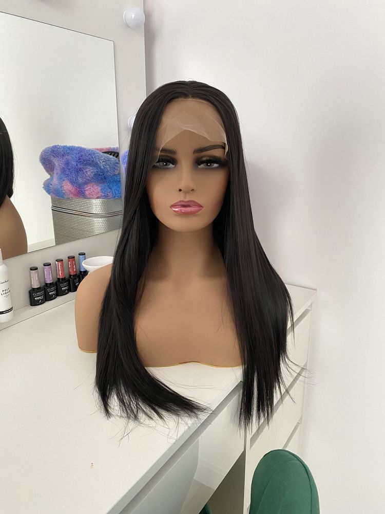 Peruka ciemny brąz 55 cm lace front