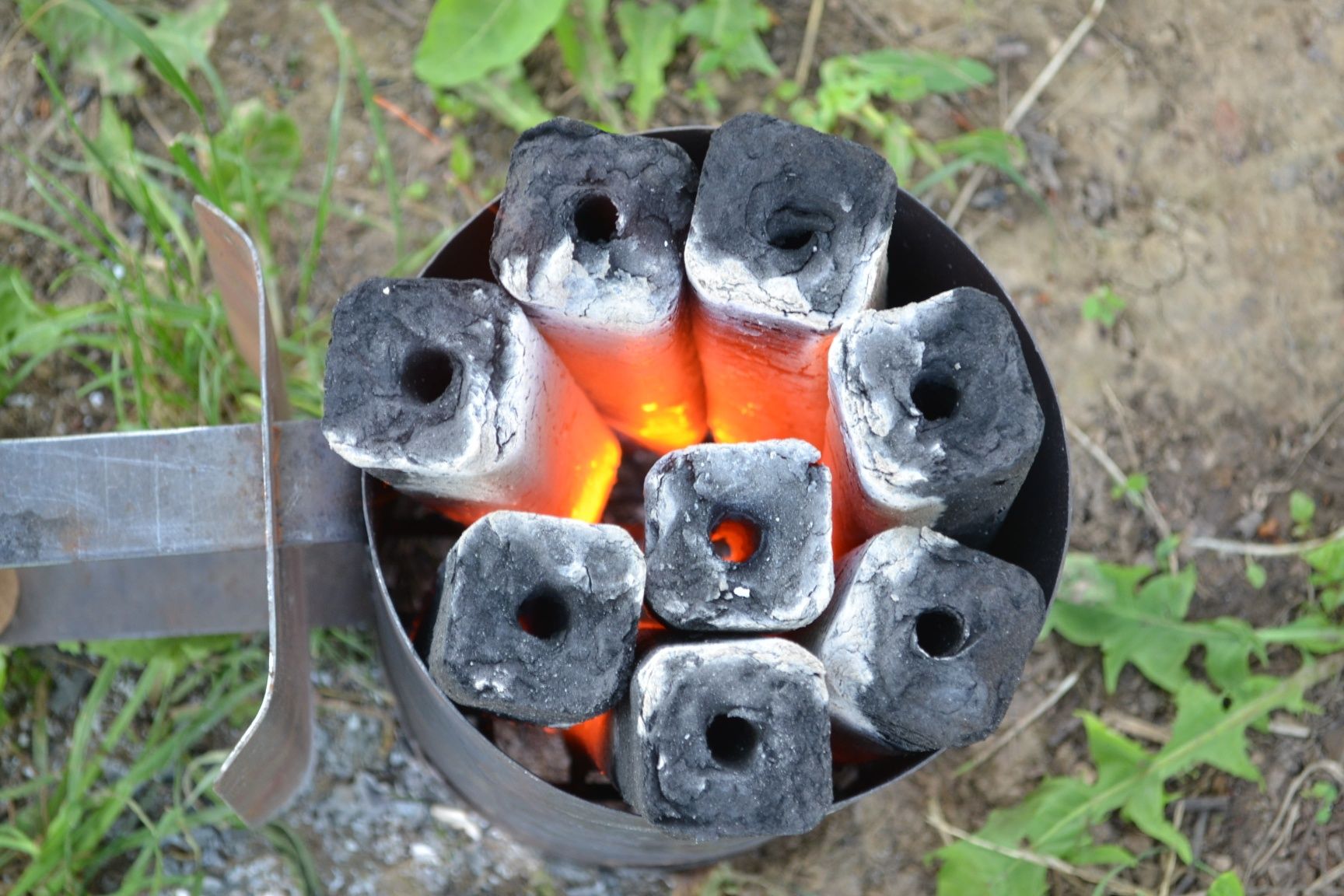 Деревне вугілля з брикетів pini kay,40грн/кг,виробник