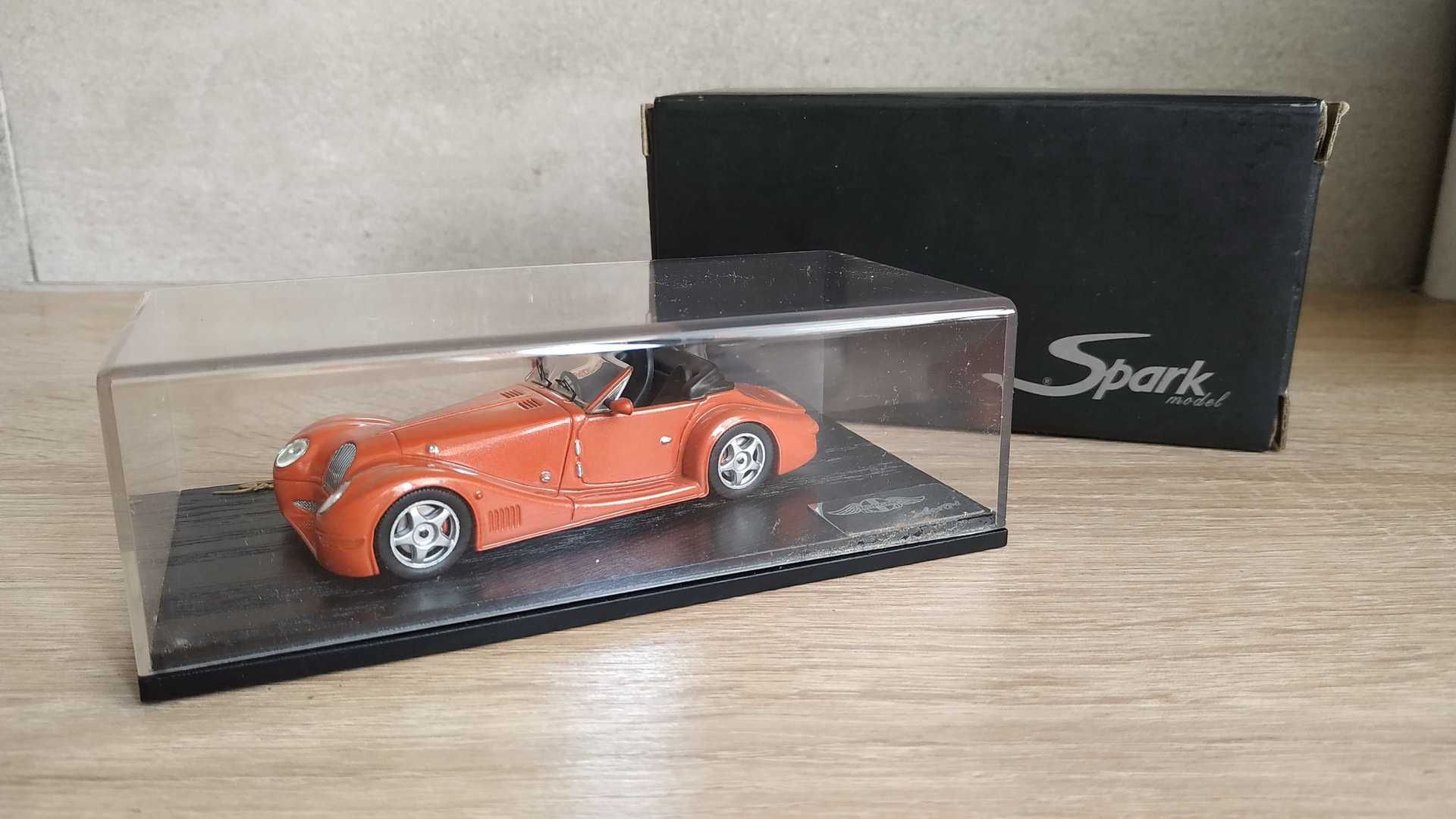 Morgan Aero 8 (Spark) 1/43 1:43