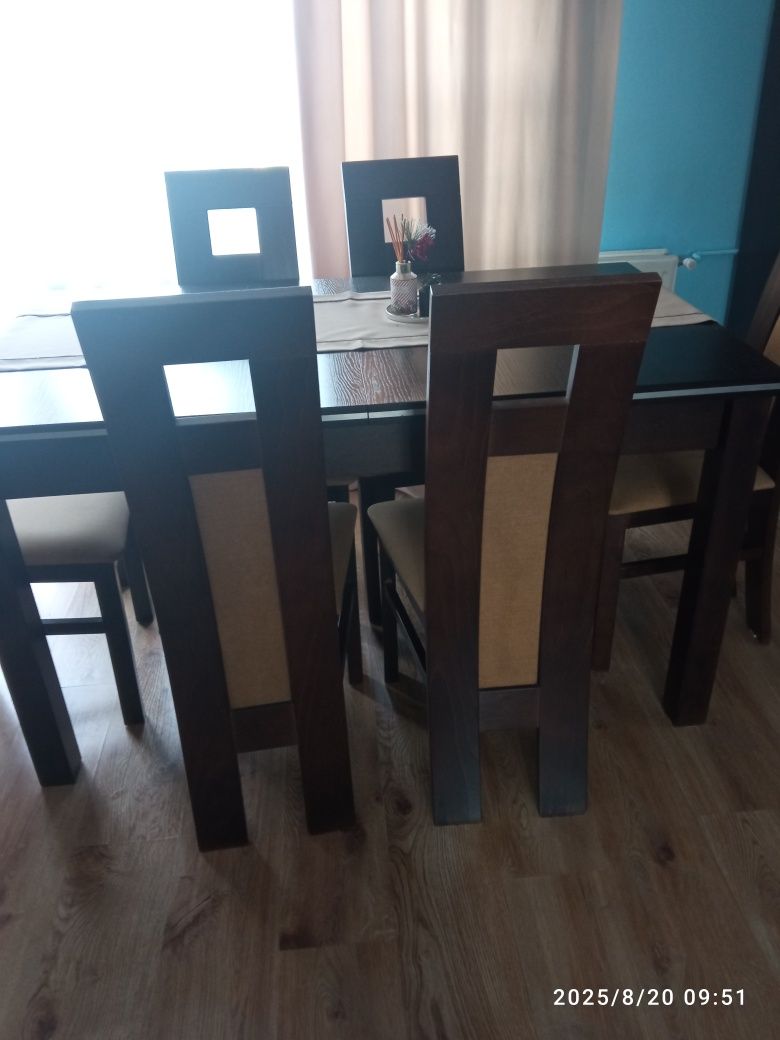Stół i 6 krzeseł