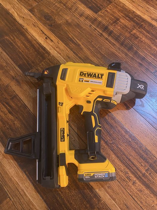 Dewalt DCN 890 оригінальний