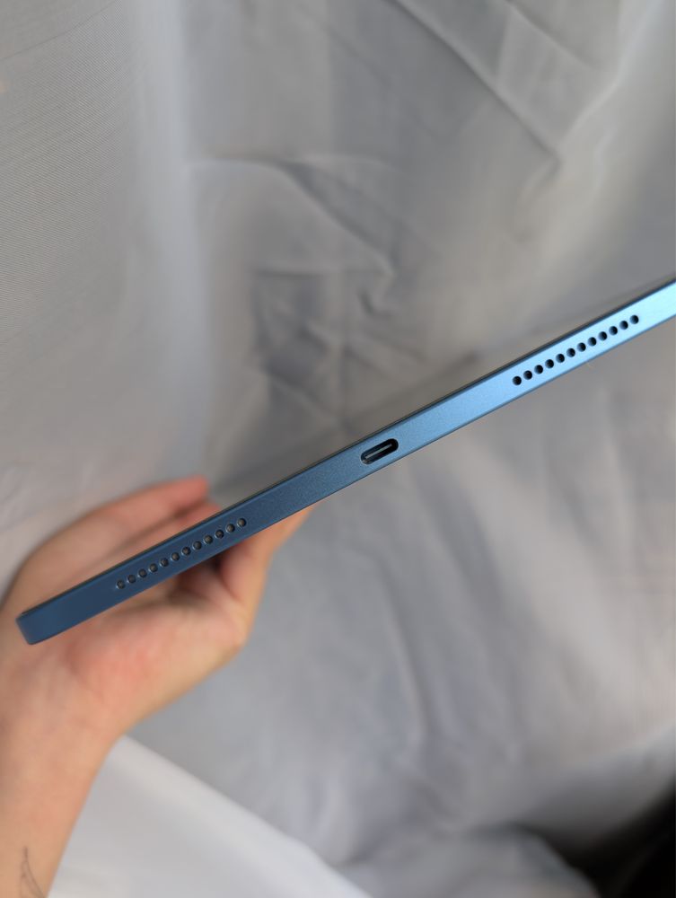Продам IPad 10.9 ( 10 gen) Blue 64GB Wifi версія